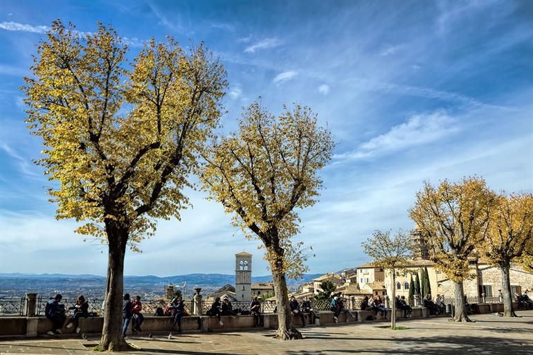 Aussicht vom Piazza Santa Chiara in Assisi