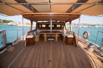 Ein klassisches Schiff mit eigenem Charakter buchen
