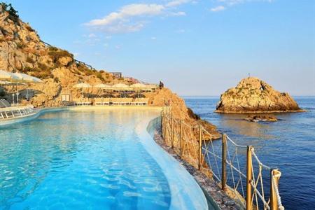 UNA HOTELS Capotaormina buchen