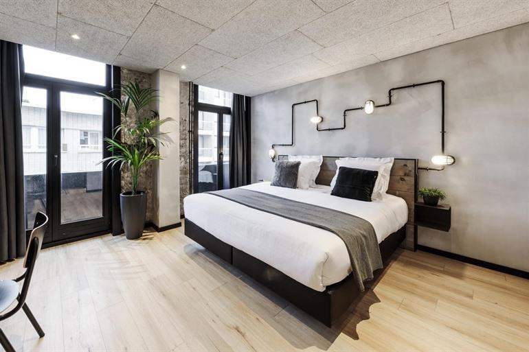 Upstairs Hotel (Ostende)