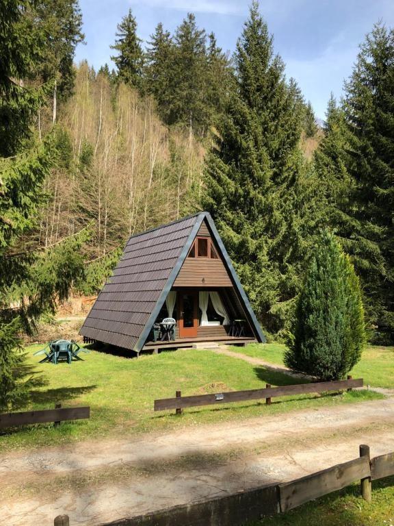 Ferienwohnungen im Waldschlößchen buchen