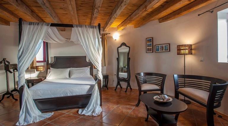 Varos Village Hotel