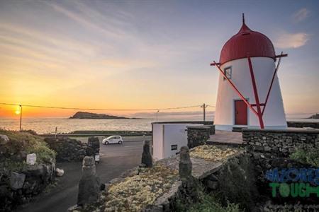 Übernachten Sie in einem traditionellen Windmühlenhaus auf der Insel Graciosa