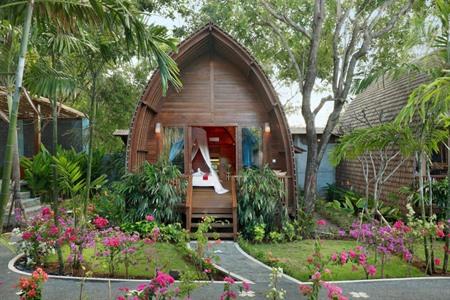 Übernachten Sie in einem der charmanten Cottages der Uluwatu Lumbung Cottages