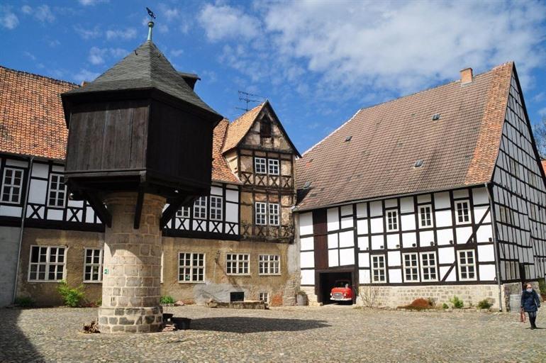 Entdecken Sie den mittelalterlichen Charme von Quedlinburg bei einer Stadtführung