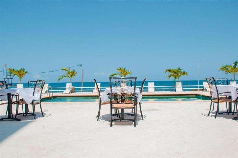 Entdecken Sie die Ostküste von Santiago und wohnen Sie im Falucho Paradise Beach.