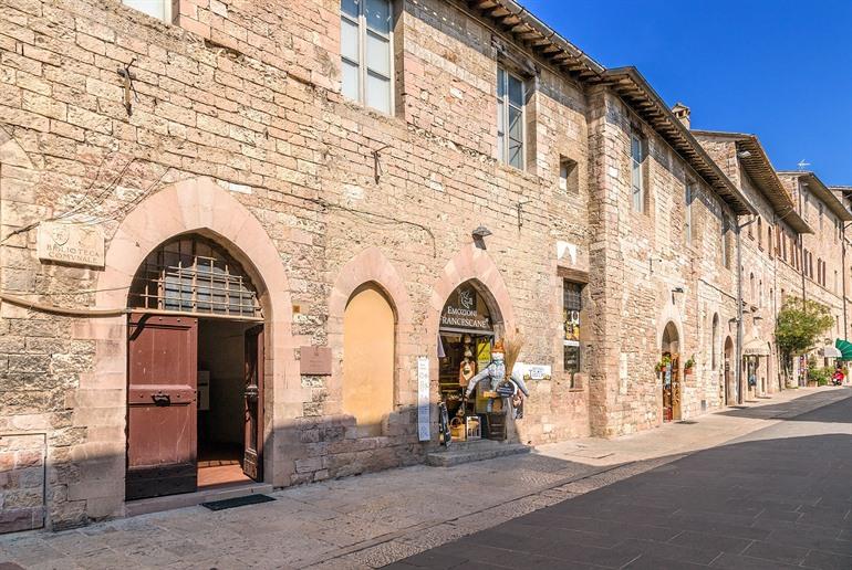 Über San Francesco, Assisi