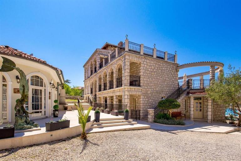 Villas Arbia Margita Apartments buchen