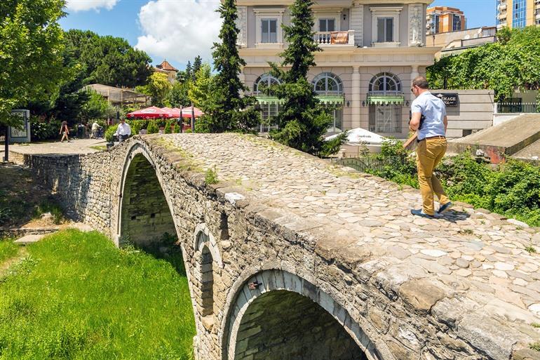 Fußgängerbrücke Tanners' Bridge, Tirana