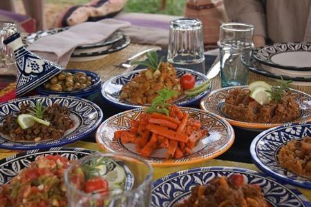 Besuchen Sie einen traditionellen Kochkurs und entdecken Sie die marokkanische Küche.