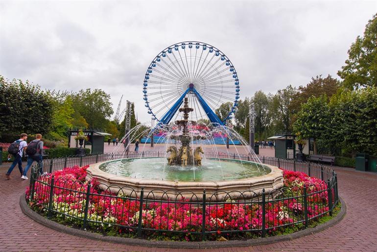 Walibi Holland in den Niederlanden besuchen