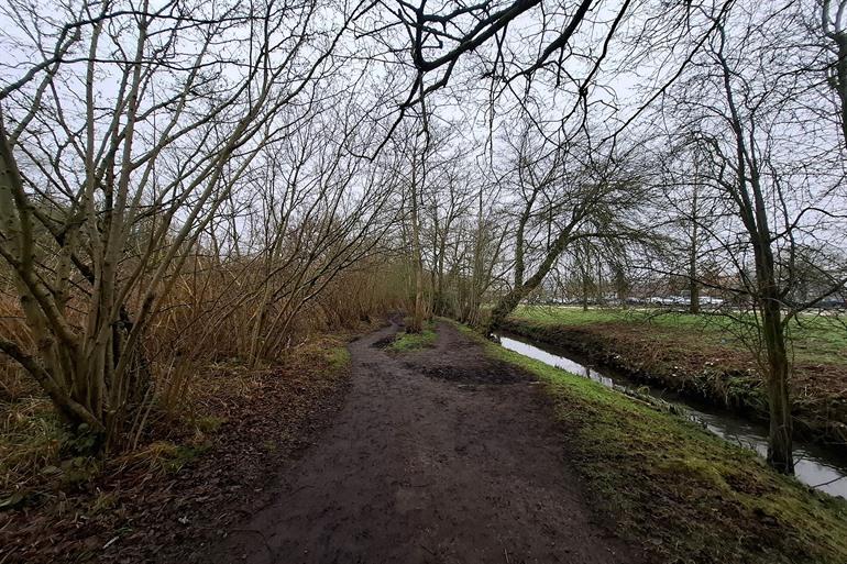 Spaziergang durch den Quellenpark in Sint-Pieters-Woluwe
