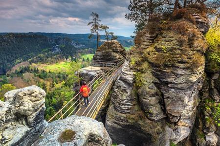 Wandern auf den ikonischen Bastei-Felsen