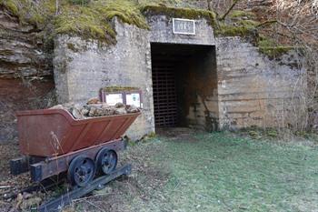 Spaziergang Prënzebierg Das Land der Roten Erde