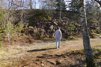 Spaziergang Prënzebierg Das Land der Roten Erde