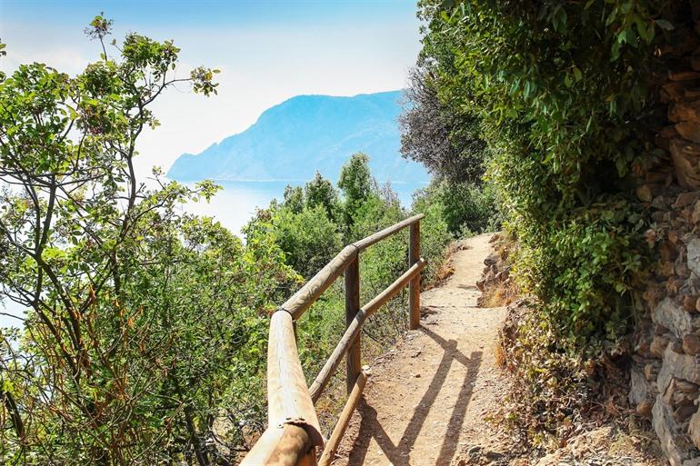 Wanderweg in den Cinque Terre
