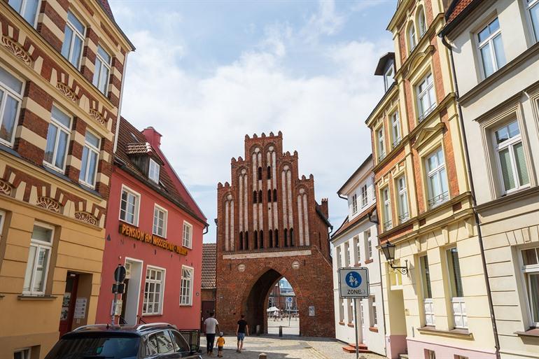 Wassertor am Hafen von Wismar, Deutschland