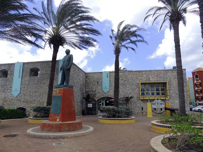 Einkaufen im Rif Fort, Willemstad, Curaçao