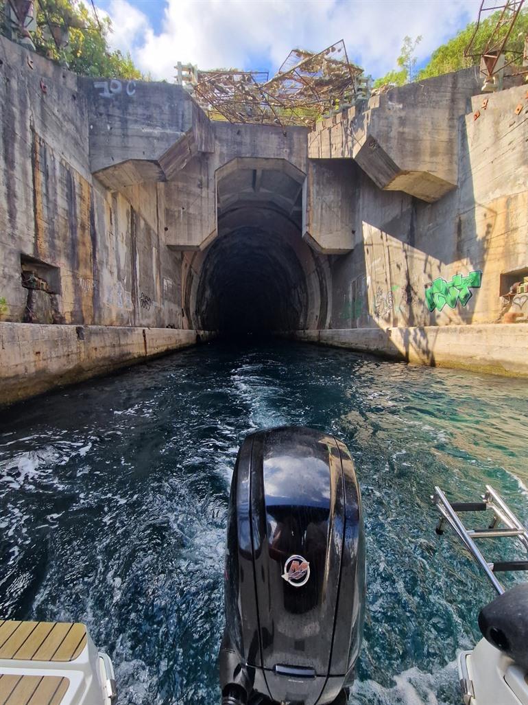 Zweiter Weltkrieg U-Boot-Tunnel in Kotor
