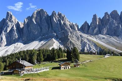 Wanderung auf dem Adolf Munkel Weg in den Dolomiten