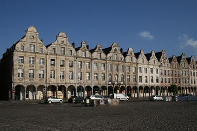 Stadtrundgang durch Arras zu Sehenswürdigkeiten und Museen