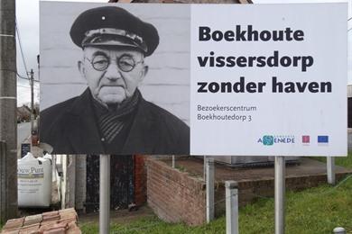 Schnellstraße durch das Krekengebiet zwischen Belgien und den Niederlanden