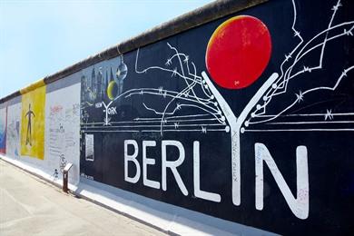 Stadtrundgang an der Berliner Mauer, Überreste 35 Jahre nach dem Fall + Karte