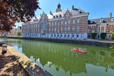 Stadtführung durch Dendermonde entlang der Dender und des Ros Beiaard