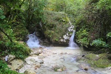 Wanderung Gola dell’Infernaccio Versteckte Wasserfall: alle Infos