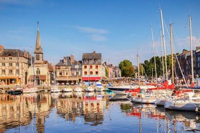 Spaziergang Honfleur: Erkunden Sie die Altstadt, Route + Karte