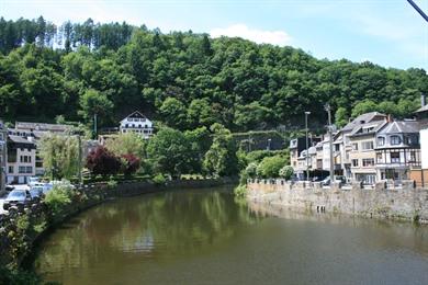 Ourthe-Route: Hotton, La Roche, Durbuy und Marche