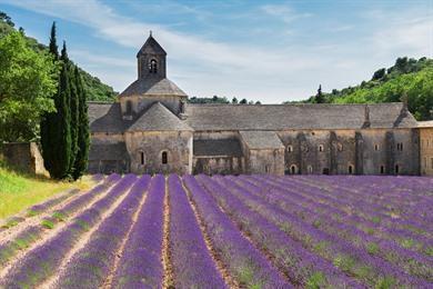 Rundreise durch die Provence mit dem eigenen Auto? Route + Karte