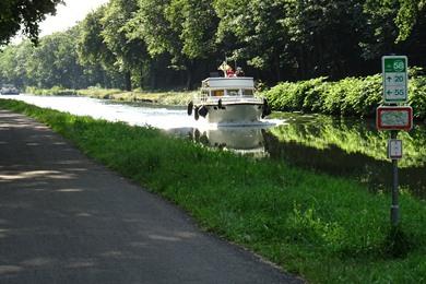 Ravels Baarle: Fahrradtour durch Wälder und entlang Enklaven