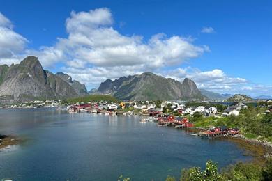 Wanderung mit 1700 Stufen zum Reinebringen auf Moskenesøya (Lofoten)