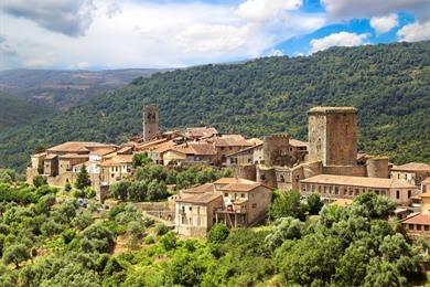 Roadtrip Castilla y León: Flug und Mietwagen zu faszinierenden Landschaften und historischen Städten