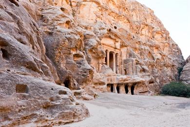 Jordanien Rundreise: 14 Tage entlang aller Highlights des Landes