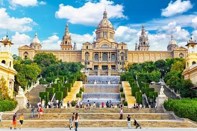 Spaziergang auf dem Montjuïc-Hügel in Barcelona