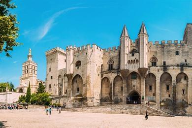 Spaziergang durch Avignon ab dem Palais des Papes mit Karte
