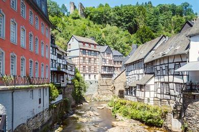 Spaziergang Monschau: Alle Sehenswürdigkeiten entdecken + Karte