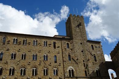 Stadtführung in Volterra: Das historische Zentrum entdecken