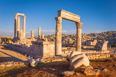 Spaziergang im Stadtzentrum von Amman: die Zitadelle von Amman