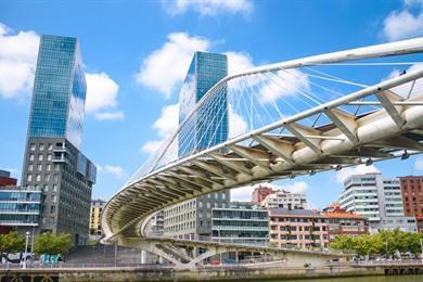 Wanderroute Bilbao: vom alten Stadtzentrum zur modernen Architektur
