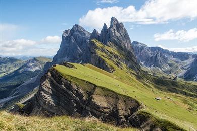 Wanderung zur Regensburger Hütte auf dem Gipfel des Seceda