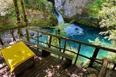 Wanderung durch den Grunas Canyon und den Blue Eye (17 km) ab Theth