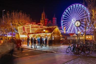 Maastricht Weihnachtsmarkt im Jahr 2026 besuchen? Spaziergang + Termine der Weihnachtsmärkte